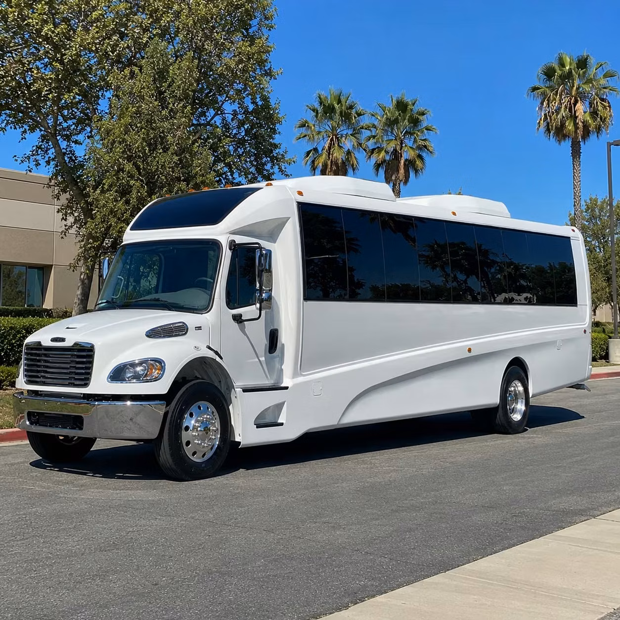 bus rentals for lansing concerts music festival