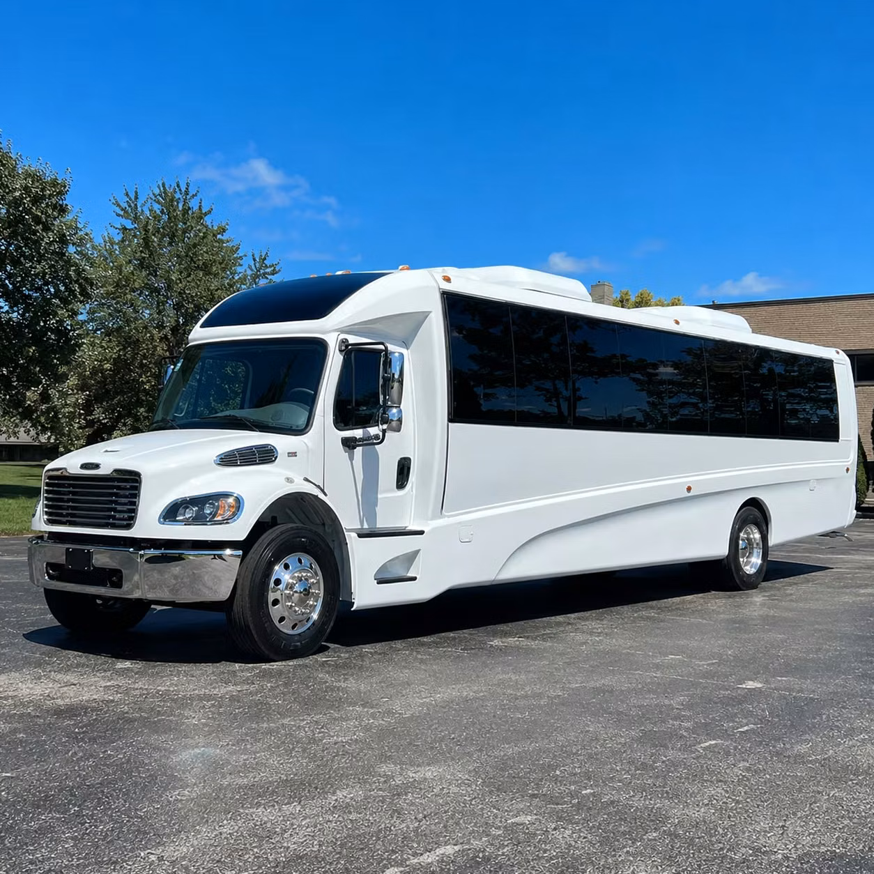 lansing 25 passenger minibus rental